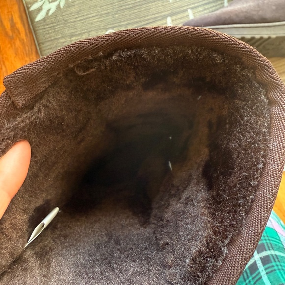 Below the knee length winter boots - Picture 4 of 5